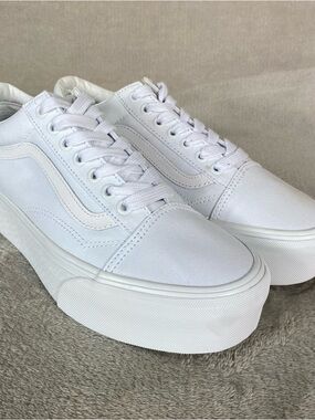 Vans Old Skool Stackform Shoes Womens Size 9 White Canvas Platform